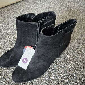 A New Day Women's Suede Black Booties
